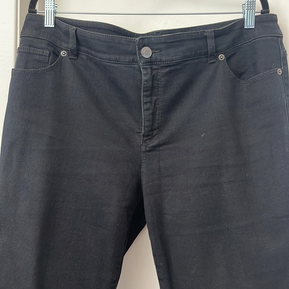 Euc Chico’s So Sliming Jeans. - Picture 2 of 6